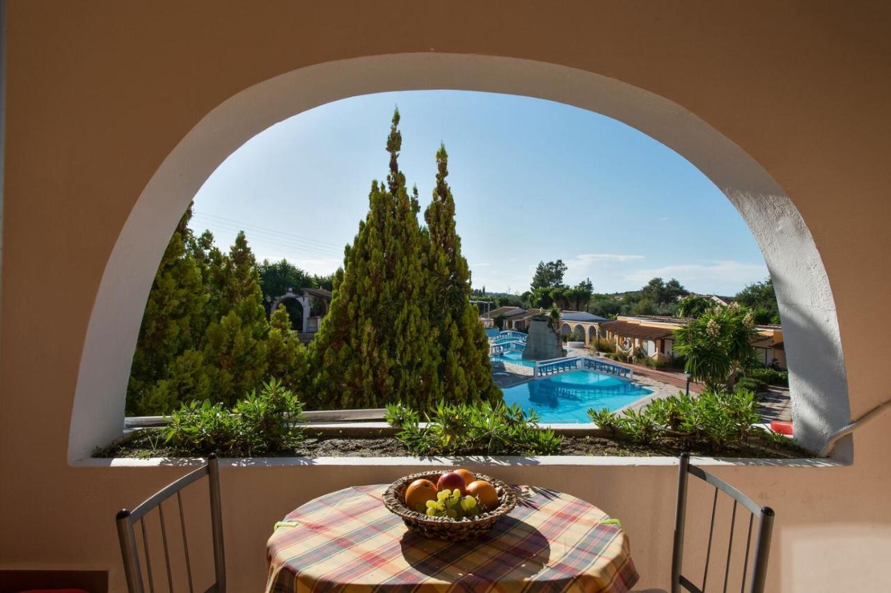 Bristol Residence Рода Екстериор снимка