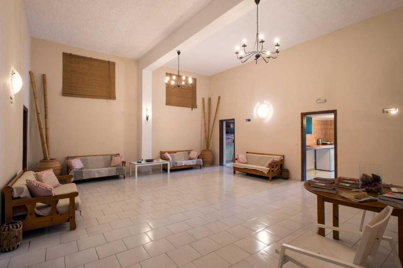 Bristol Residence Рода Екстериор снимка