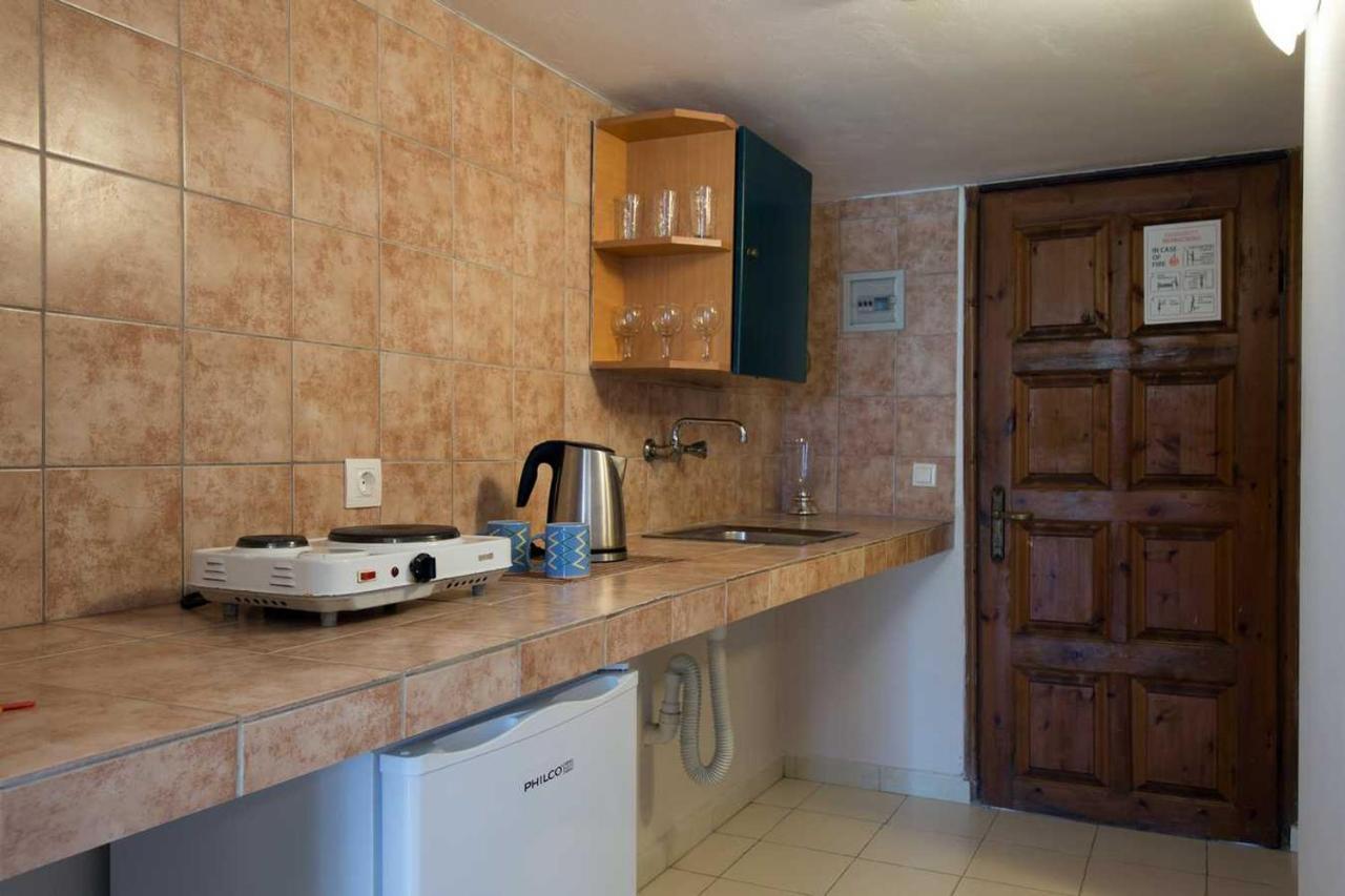 Bristol Residence Рода Екстериор снимка